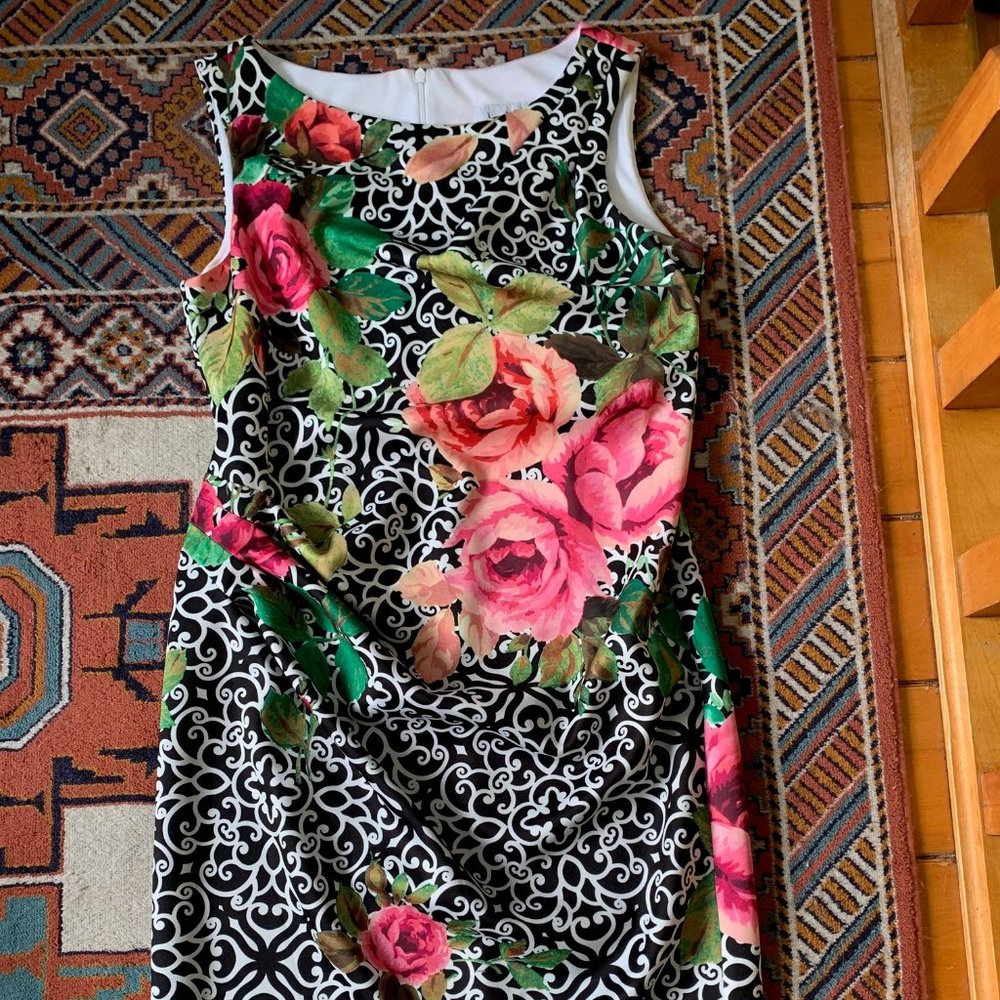 Joseph Ribkoff dress, Size 10, sleeveless, floral.
